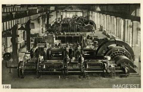 La salle principale des machines de l'usine de Mont-Saint-Martin (Meurthe-et-Moselle)